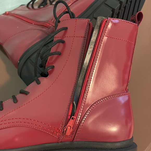 Guess Lug sole combat boots Woman’s size 9 $40 - Picture 6 of 6